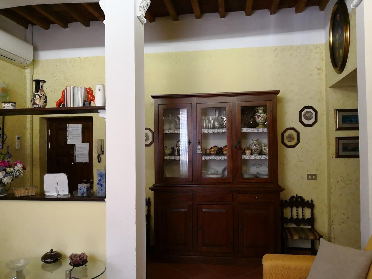 La Loggia Apartment Лука Екстериор снимка